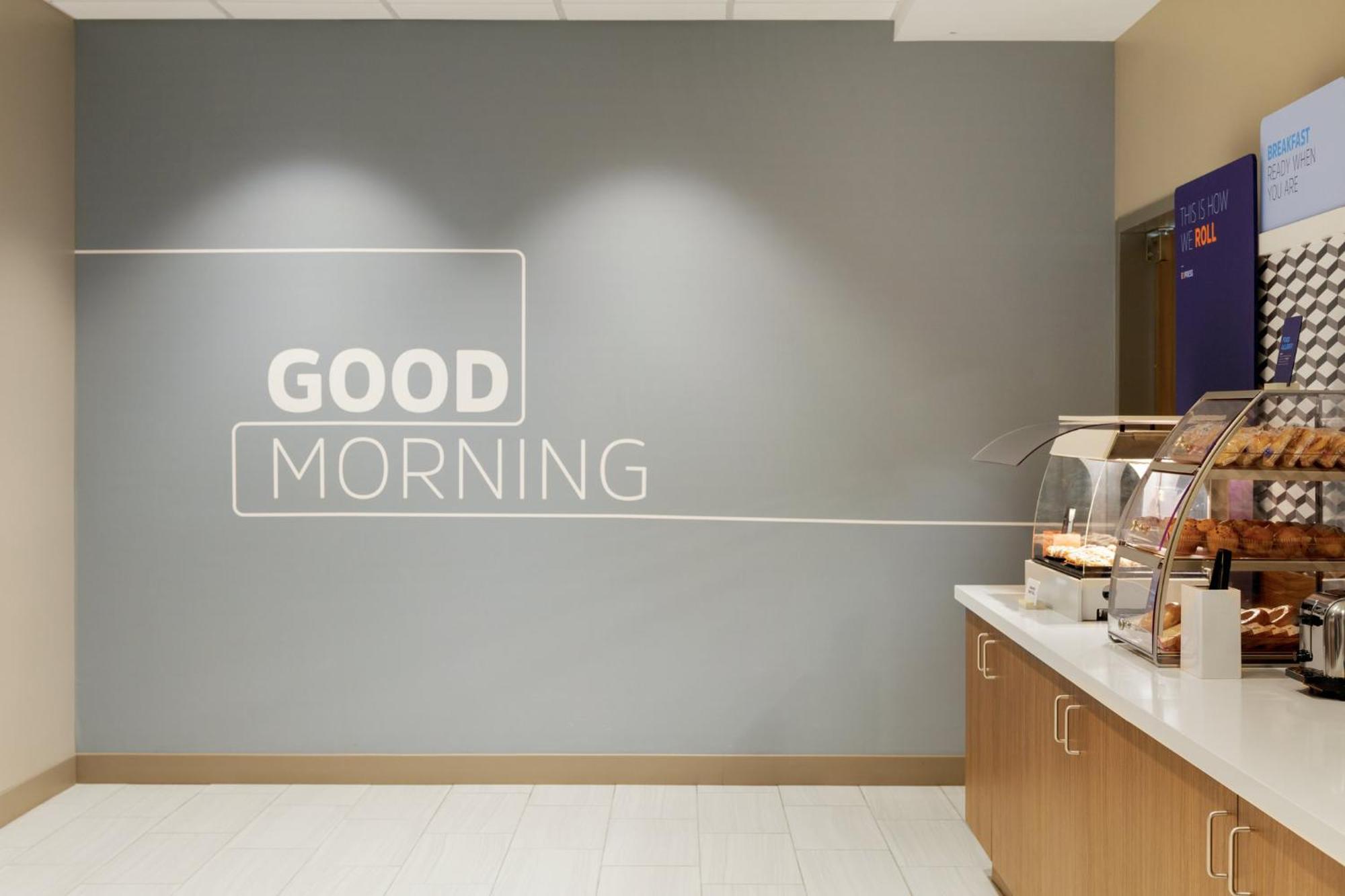 Holiday Inn Express Hotel & Suites Cleveland-Streetsboro By Ihg Exterior foto
